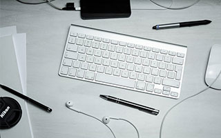 炫酷版小苹果:推荐我外观炫酷，很时尚的平板，笔继被感记本电脑，手机，苹果的不要