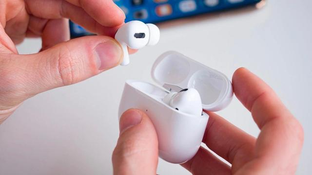 苹果手机标配带耳机么适合苹果手机的蓝牙耳机